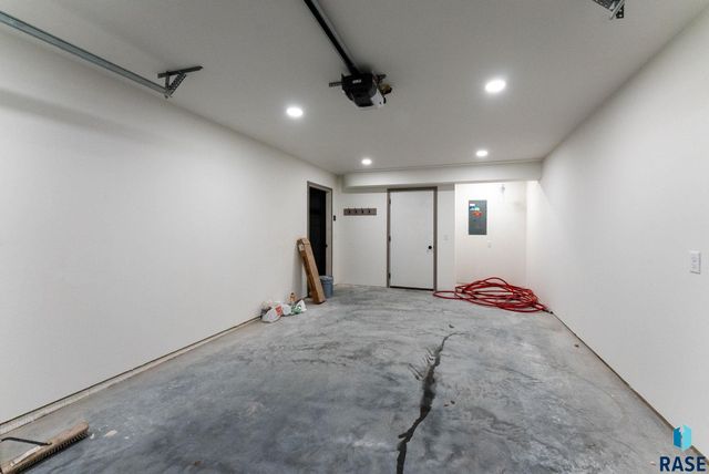 711 &713 N Dakota Ave Avenue, Dell Rapids, SD 57022