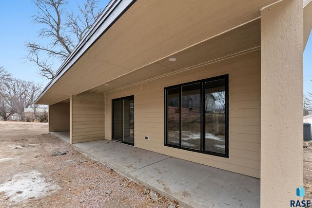 711 &713 N Dakota Ave Avenue, Dell Rapids, SD 57022