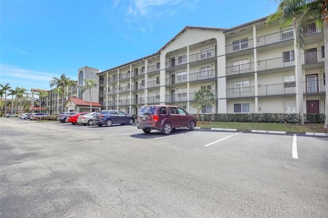 12900 SW 13th St 214E, Pembroke Pines, FL 33027