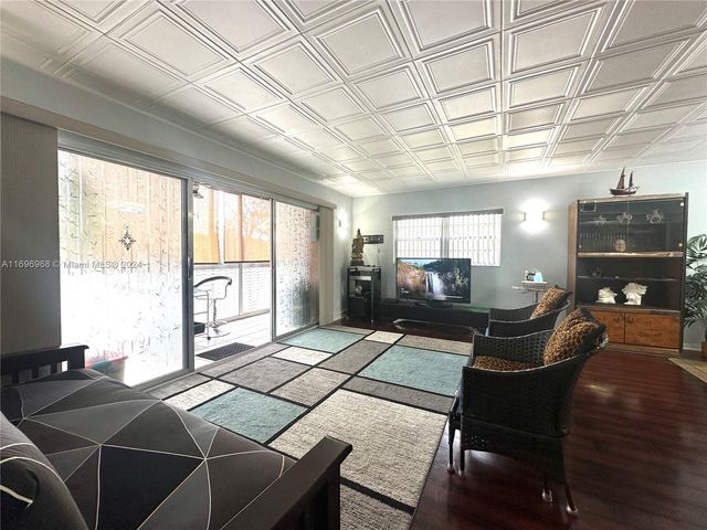 12900 SW 13th St 214E, Pembroke Pines, FL 33027