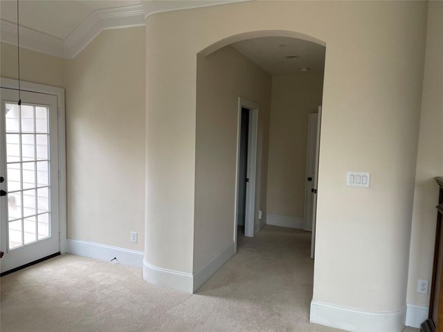 5105 Maple Street, Bellaire, TX 77401