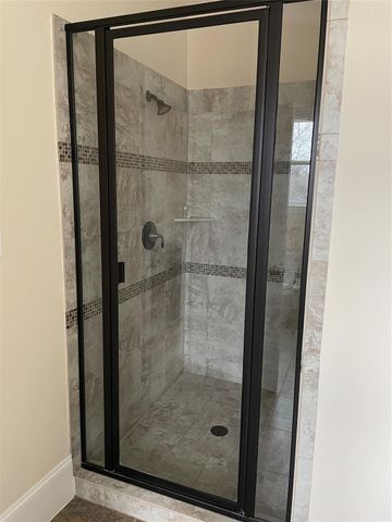 5105 Maple Street, Bellaire, TX 77401