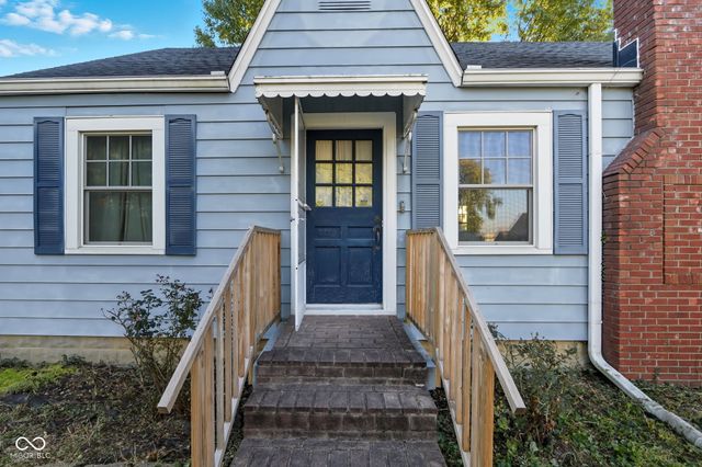 85 Woodside Avenue, Indianapolis, IN 46219