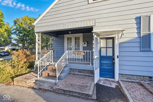 85 Woodside Avenue, Indianapolis, IN 46219