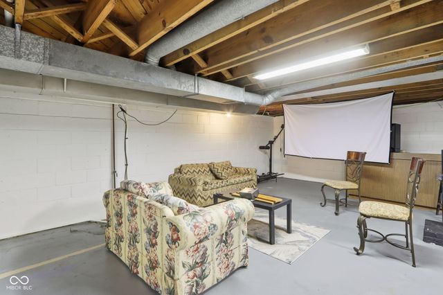 85 Woodside Avenue, Indianapolis, IN 46219