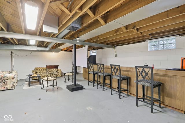 85 Woodside Avenue, Indianapolis, IN 46219