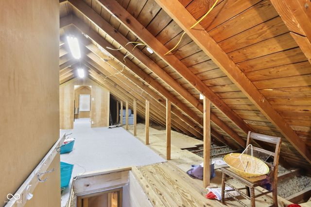 85 Woodside Avenue, Indianapolis, IN 46219