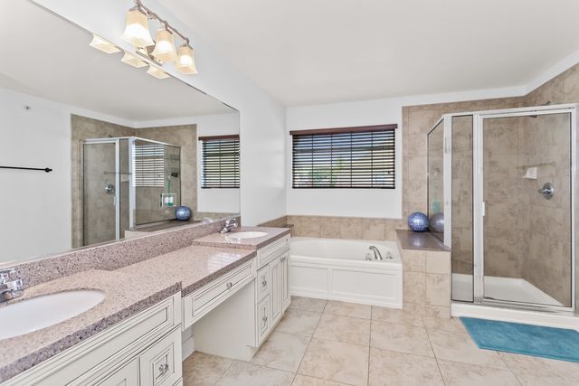 4406 Lainie Circle, Glenview, IL 60026
