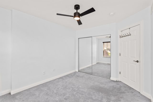 4406 Lainie Circle, Glenview, IL 60026