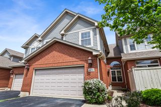 4406 Lainie Circle, Glenview, IL 60026