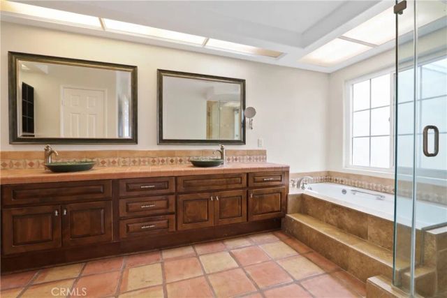 6031 Shadowbrook, Huntington Beach, CA 92648