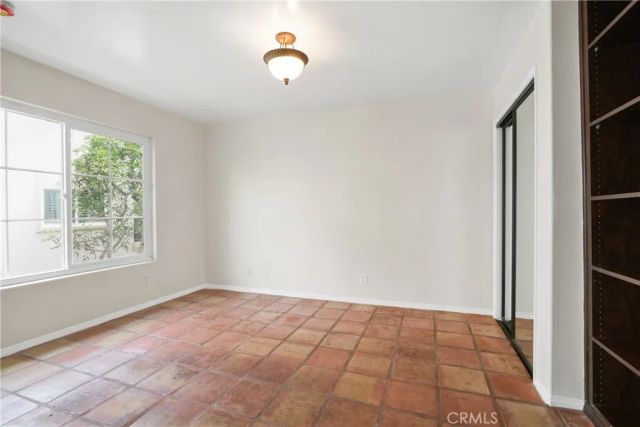 6031 Shadowbrook, Huntington Beach, CA 92648