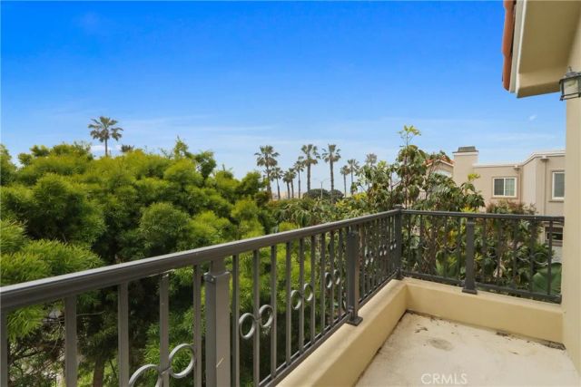 6031 Shadowbrook, Huntington Beach, CA 92648