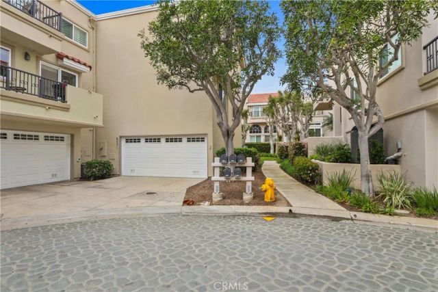 6031 Shadowbrook, Huntington Beach, CA 92648