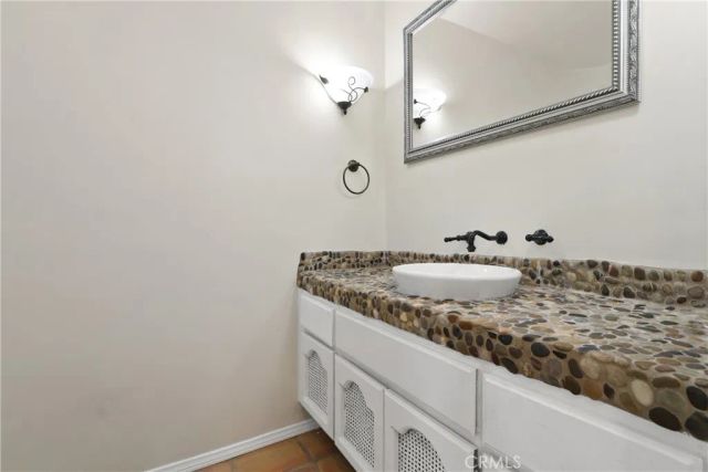 6031 Shadowbrook, Huntington Beach, CA 92648