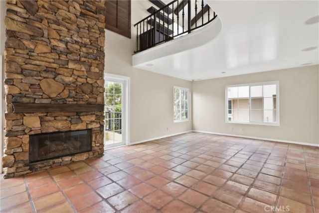 6031 Shadowbrook, Huntington Beach, CA 92648