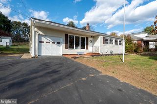 53 W MAPLE ST, Wrightsville, PA 17368