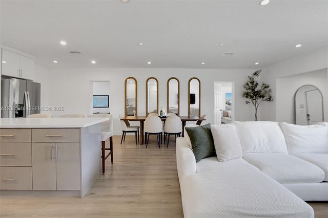 18361 NE 20th Pl 18361, North Miami Beach, FL 33179