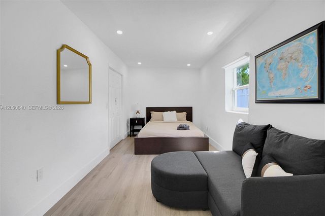 18361 NE 20th Pl 18361, North Miami Beach, FL 33179