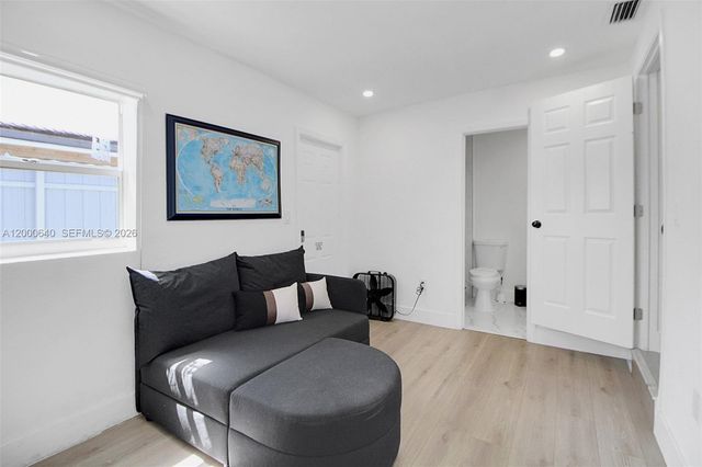 18361 NE 20th Pl 18361, North Miami Beach, FL 33179