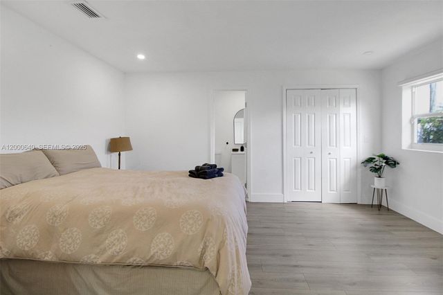 18361 NE 20th Pl 18361, North Miami Beach, FL 33179