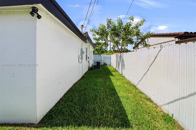 18361 NE 20th Pl 18361, North Miami Beach, FL 33179