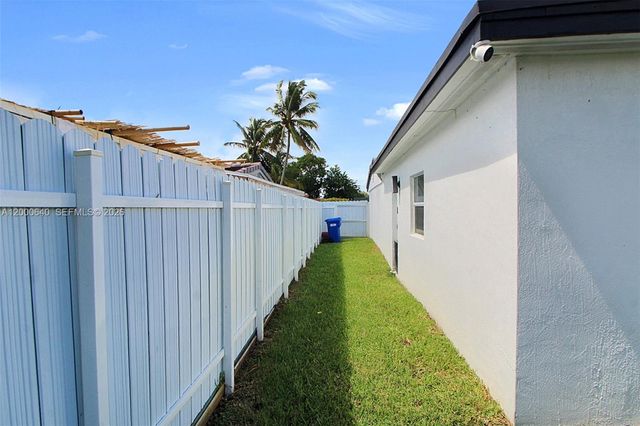 18361 NE 20th Pl 18361, North Miami Beach, FL 33179