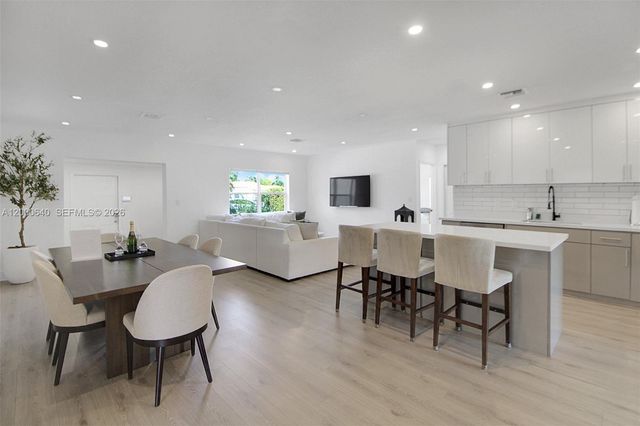 18361 NE 20th Pl 18361, North Miami Beach, FL 33179