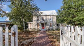 87 Bay Avenue, Defuniak Springs, FL 32435