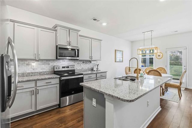 24 Rainy Court, Hoschton, GA 30548