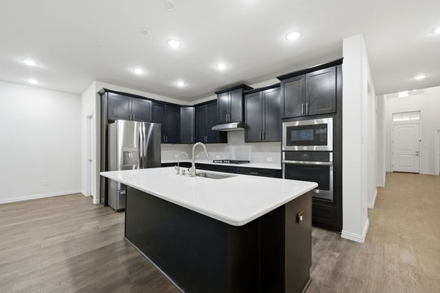 1617 Spanish Bay Court, Frisco, TX 75036