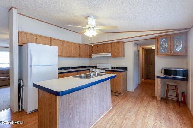 640 S 27TH Avenue, Show Low, AZ 85901