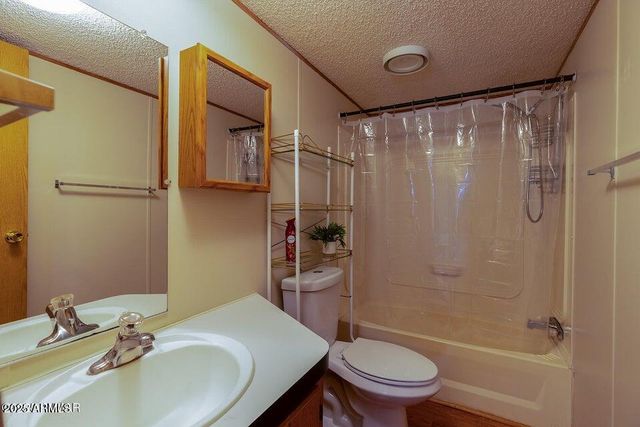 640 S 27TH Avenue, Show Low, AZ 85901