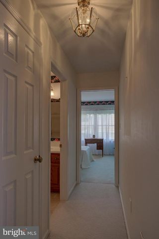 2041 HARROGATE RD, Lancaster, PA 17601