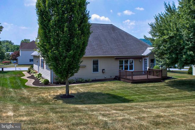 2041 HARROGATE RD, Lancaster, PA 17601