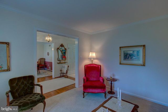 2041 HARROGATE RD, Lancaster, PA 17601