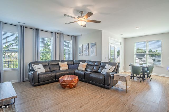 1515 Woodland Knoll Court, Fuquay Varina, NC 27526
