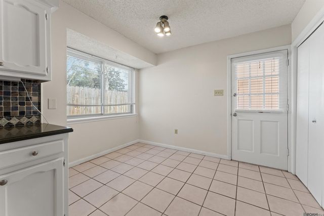 4817 Shadeland Dr, Baton Rouge, LA 70816