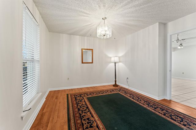 4817 Shadeland Dr, Baton Rouge, LA 70816