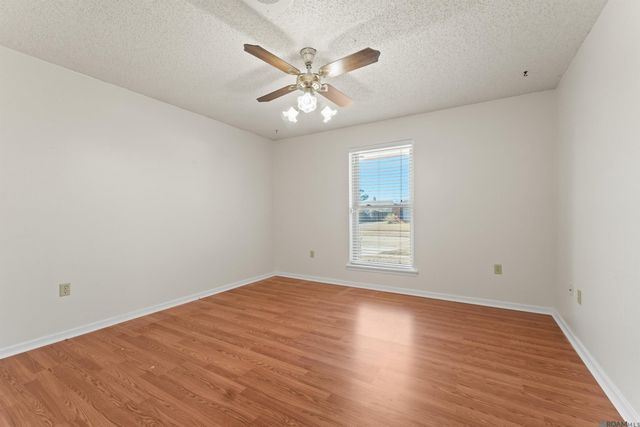 4817 Shadeland Dr, Baton Rouge, LA 70816