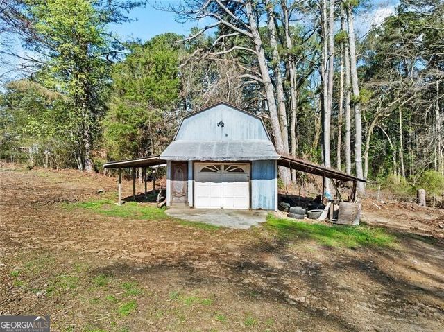 2950 Camp Mitchell Road, Loganville, GA 30052