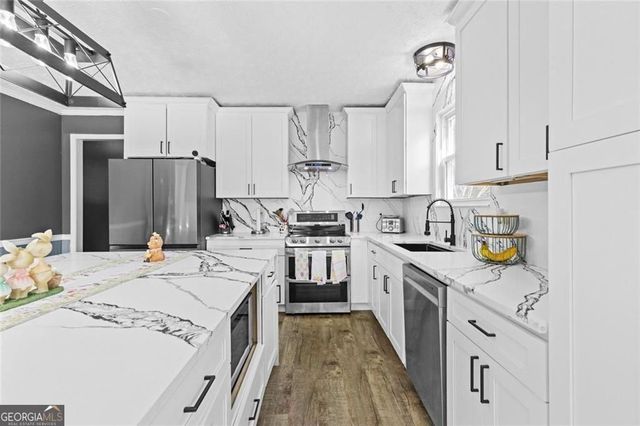 2950 Camp Mitchell Road, Loganville, GA 30052