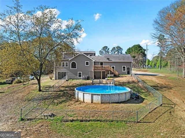 2950 Camp Mitchell Road, Loganville, GA 30052