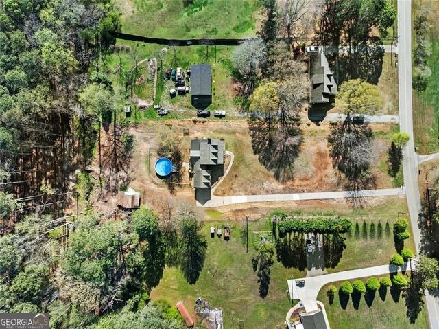 2950 Camp Mitchell Road, Loganville, GA 30052