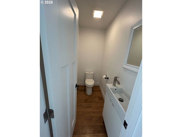 8780 Se FLAVEL St, Portland, OR 97266