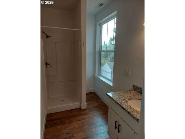 8780 Se FLAVEL St, Portland, OR 97266