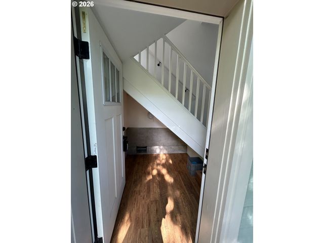 8780 Se FLAVEL St, Portland, OR 97266