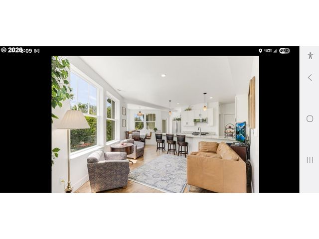 8780 Se FLAVEL St, Portland, OR 97266