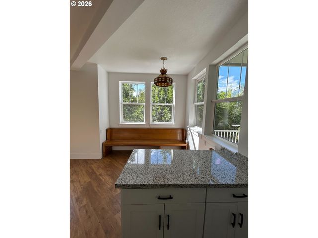 8780 Se FLAVEL St, Portland, OR 97266