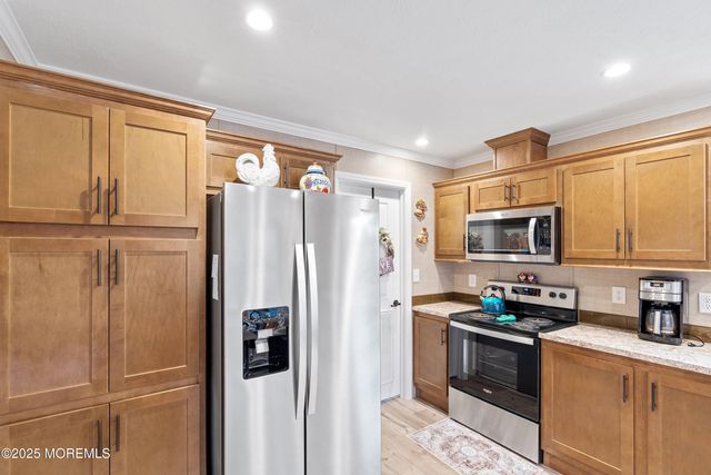 3 Badger Court, Whiting, NJ 08759